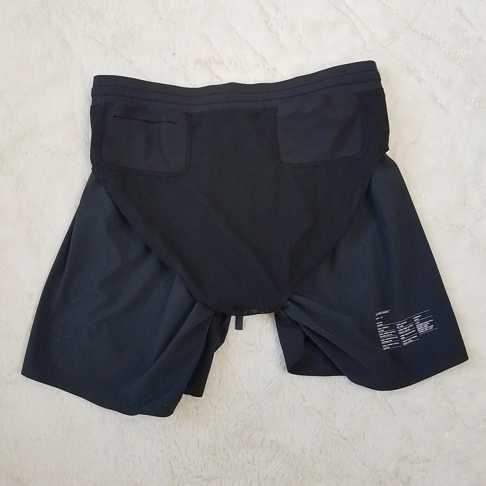 Ten Thousand Distance Short